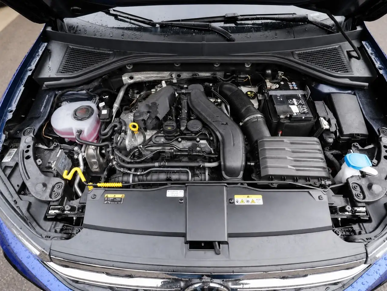 Volkswagen T-Roc 1.5 TSI DSG R-Line IQ-Light+IQ-Drive+Pano+ — Galería del vehículo 10