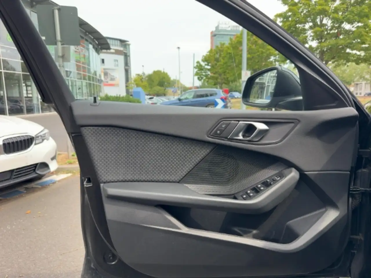 BMW 116 i Navi Digitales Cockpit LED Sitzheizung CarPlay A — Galerie du véhicule 12