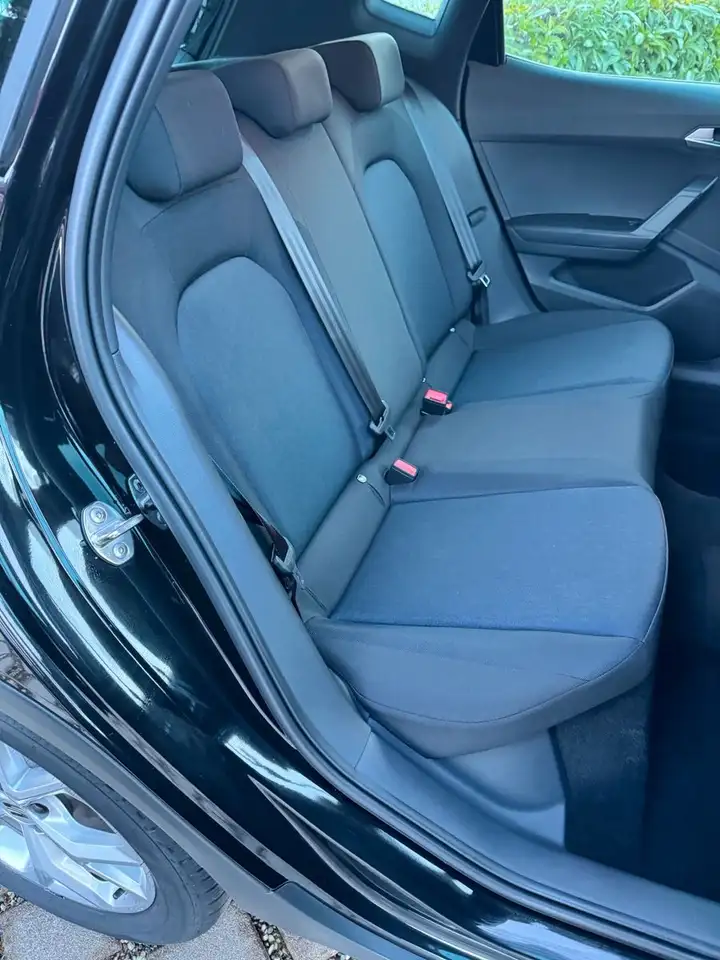 SEAT Arona FR DSG LED ACC CarPlay Kamera Navi Virtual — Vehicle gallery 18