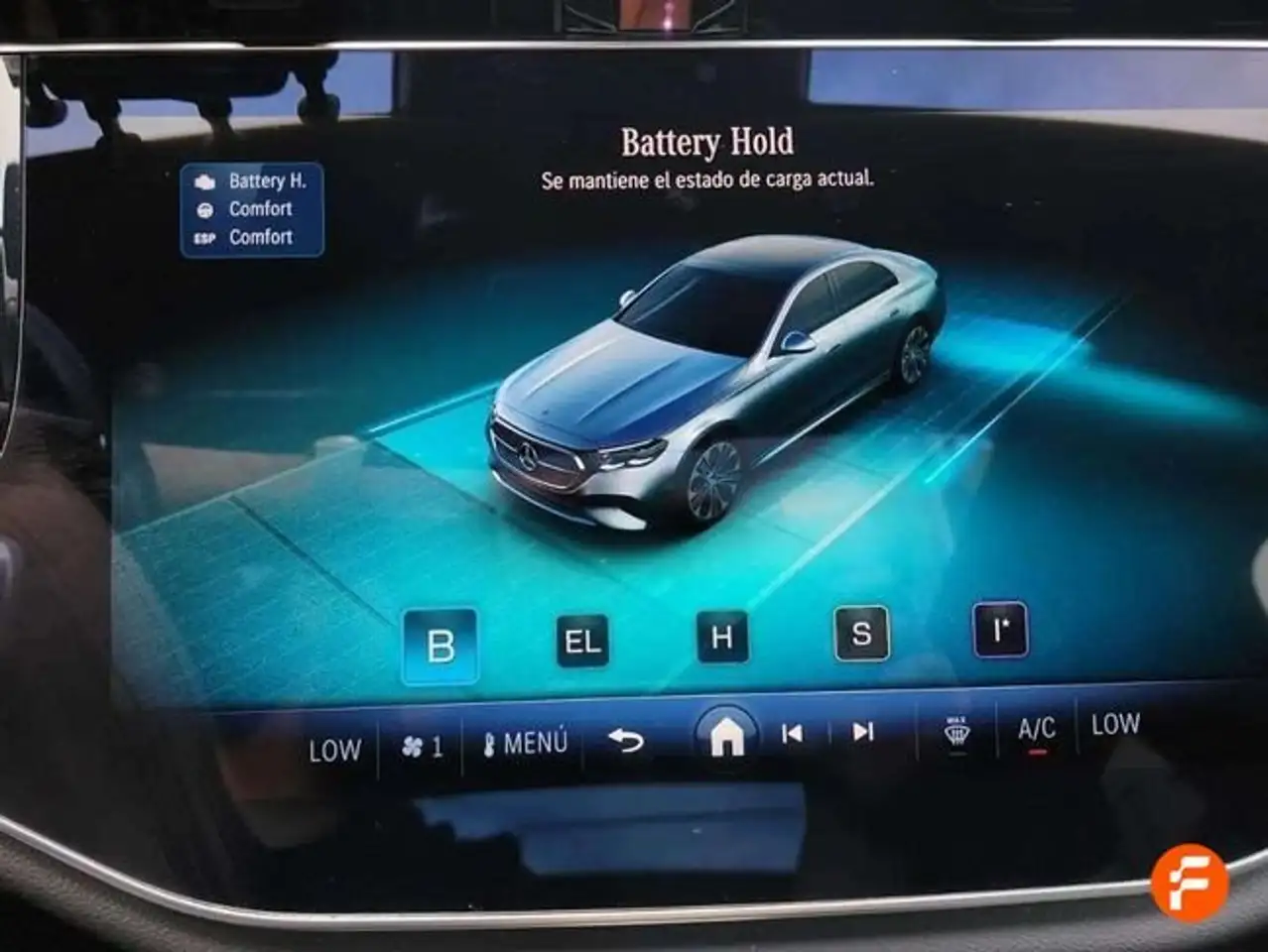 Mercedes-Benz E 300 de 4MATIC — Galerie du véhicule 21