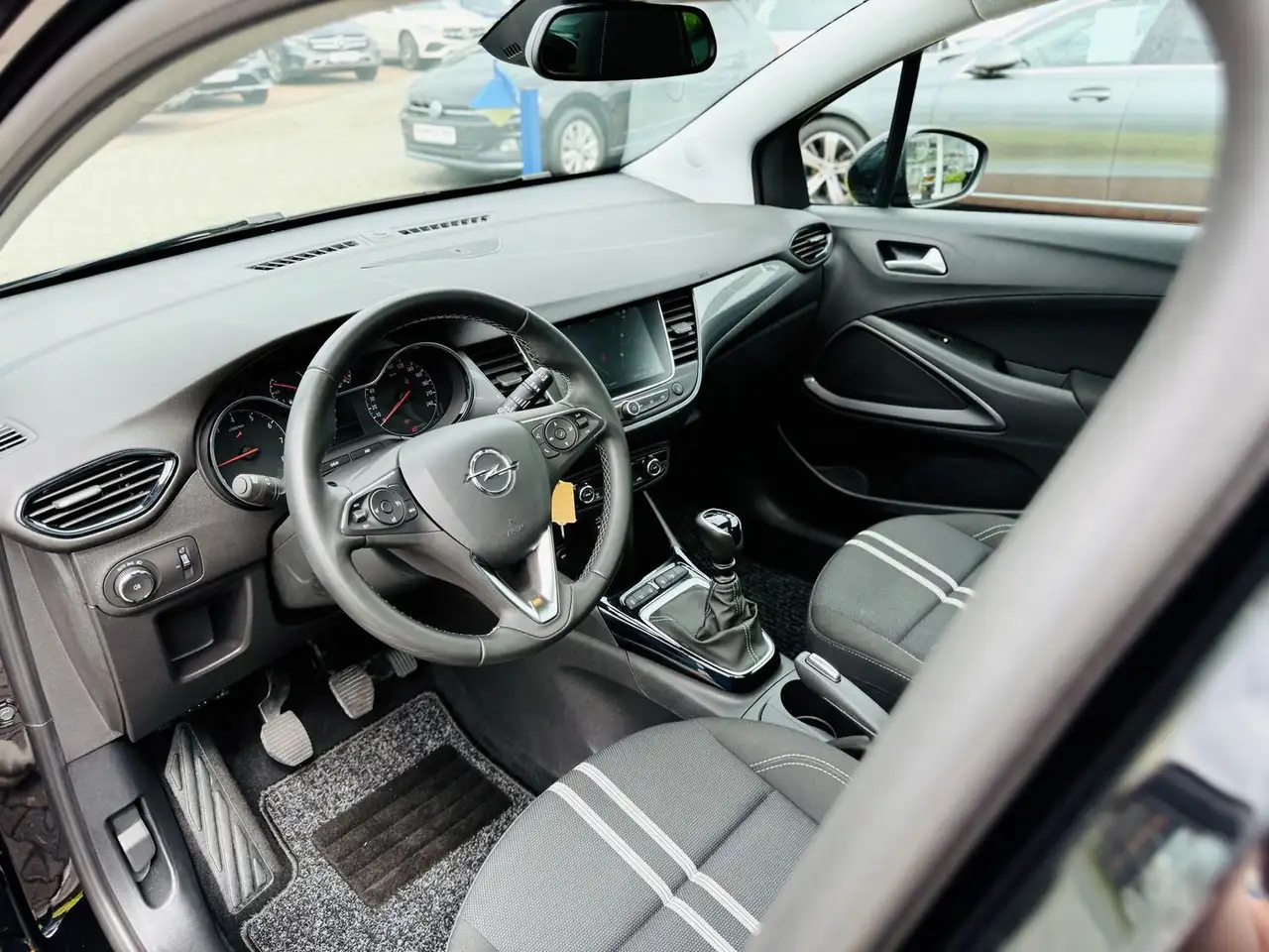 Opel Crossland X 1,2 T ELEG., Navi, Panod, LED, RFK, PTS, Tot, Spur — Vehicle gallery 8