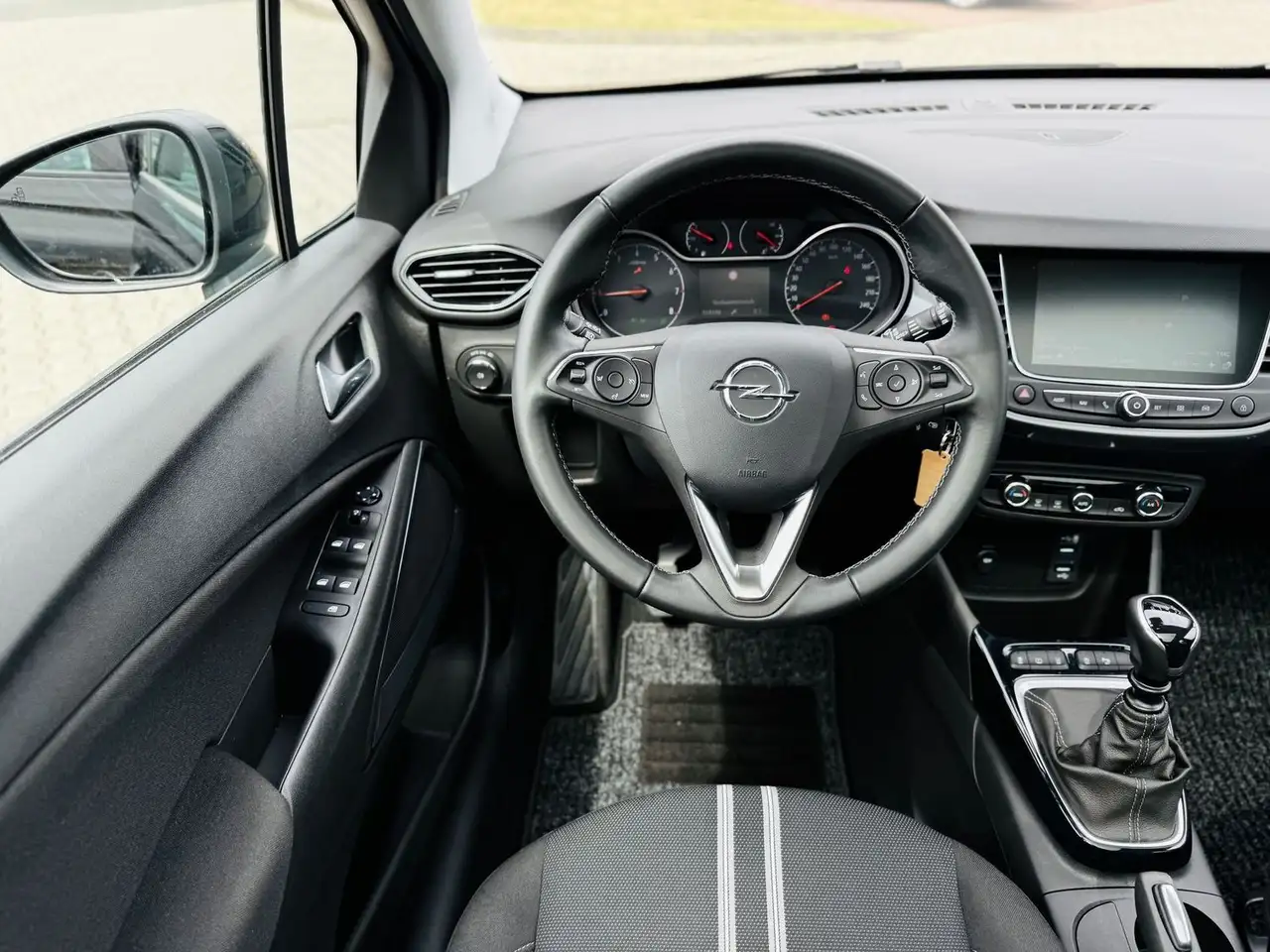 Opel Crossland X 1,2 T ELEG., Navi, Panod, LED, RFK, PTS, Tot, Spur — Vehicle gallery 13