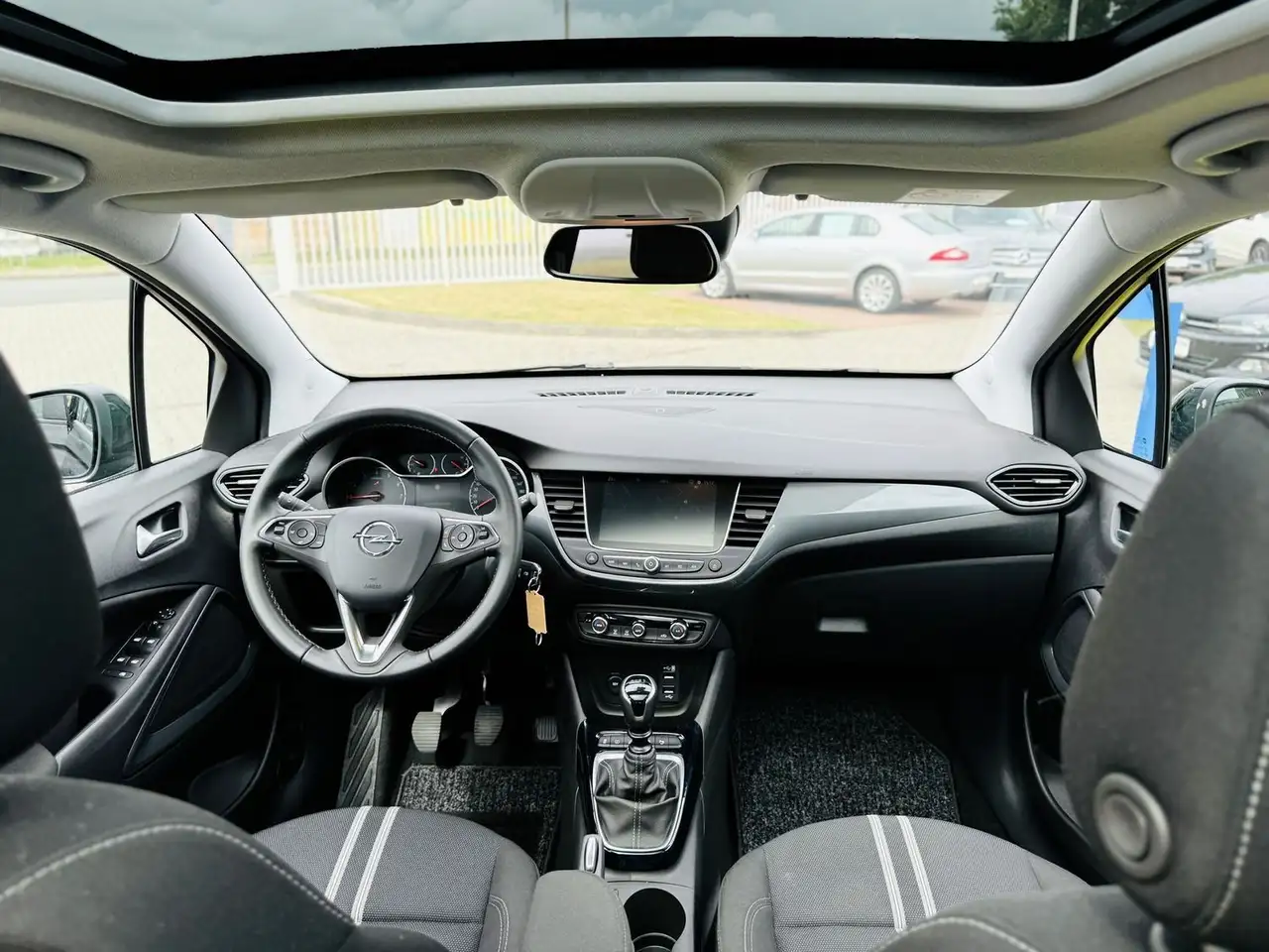 Opel Crossland X 1,2 T ELEG., Navi, Panod, LED, RFK, PTS, Tot, Spur — Vehicle gallery 11