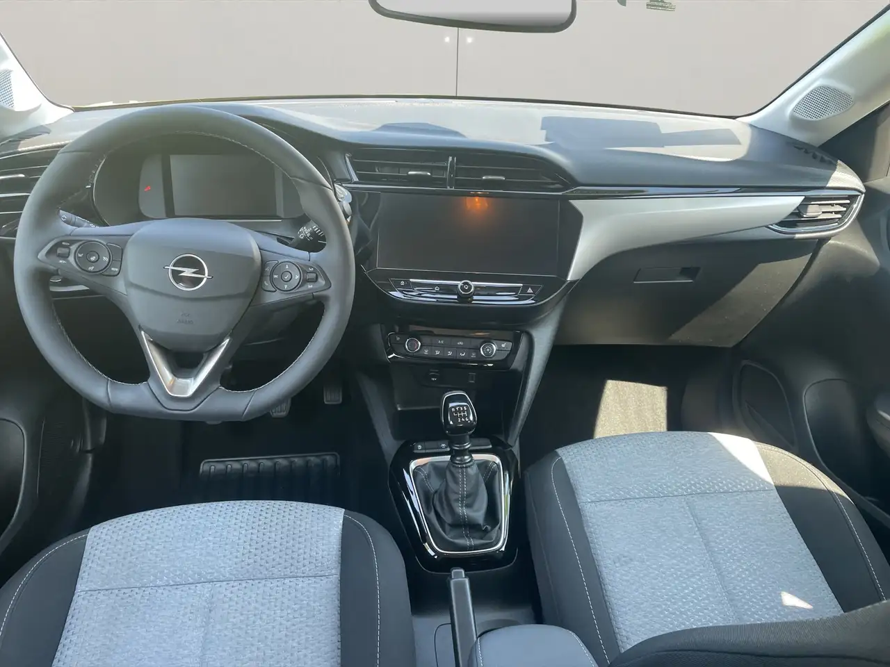 Opel Corsa F 1.2 Turbo SHZ+LM+PDC+Facelift+SpurH — Galerie du véhicule 12