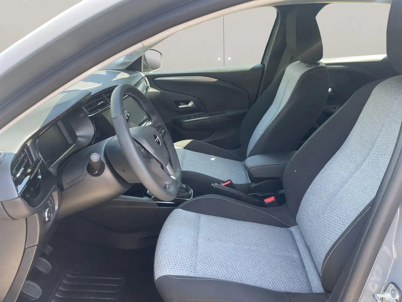 Opel Corsa F 1.2 Turbo SHZ+LM+PDC+Facelift+SpurH — Galerie du véhicule 7
