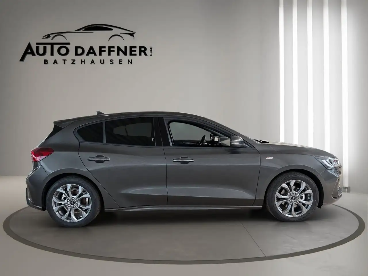 Ford Focus 1,0 EcoBoost Hybrid 114kW ST-Line X Autom. — Vehicle gallery 8