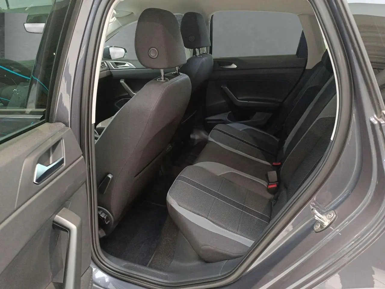 Volkswagen Polo 1.0 TSI "STYLE" 95 PS DSG+REARVIEW+NAVI+IQ.DRIVE — معرض صور السيارة 13