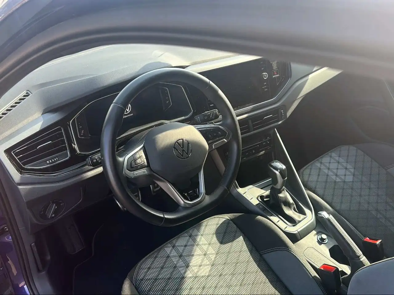Volkswagen Polo R-Line 1.0 l TSI OPF 81 kW (110 PS) Bluetooth — Galería del vehículo 8