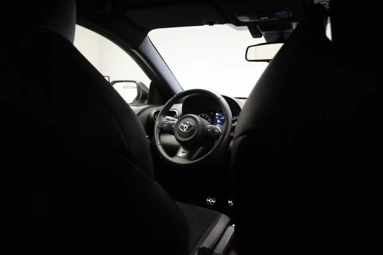 Toyota Yaris 1.6 192kW RZ Circuit Pack — Vehicle gallery 11
