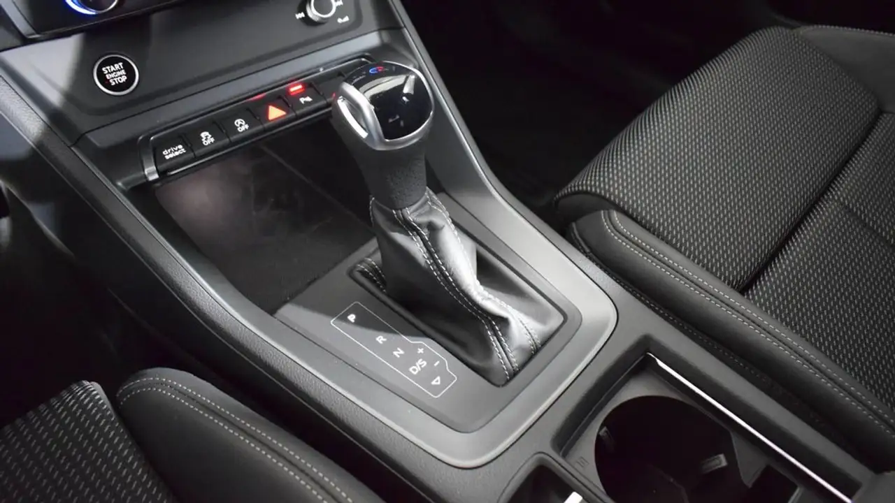 Audi Q3 35 TFSI Black line S tronic — Vehicle gallery 14