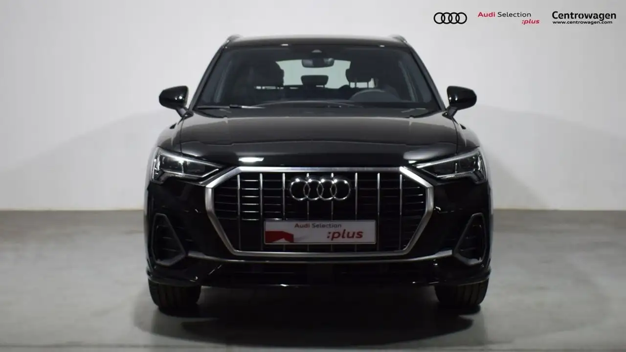 Audi Q3 35 TFSI Black line S tronic — Vehicle gallery 2