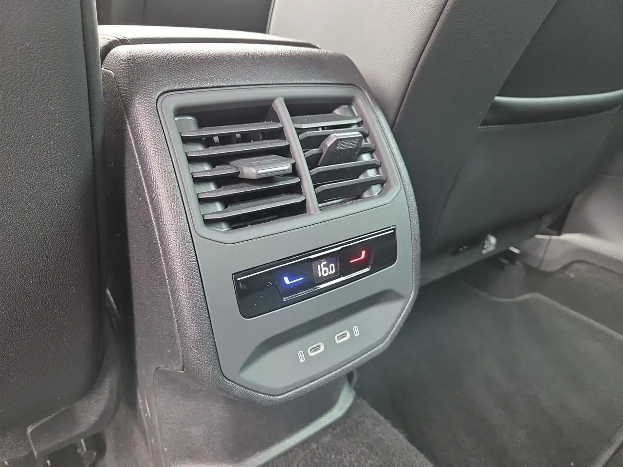 CUPRA Formentor VZ 4Drive 310PS DSG ACC+KAMERA+KEYLESS+el.KLAPPE+N — Vehicle gallery 15