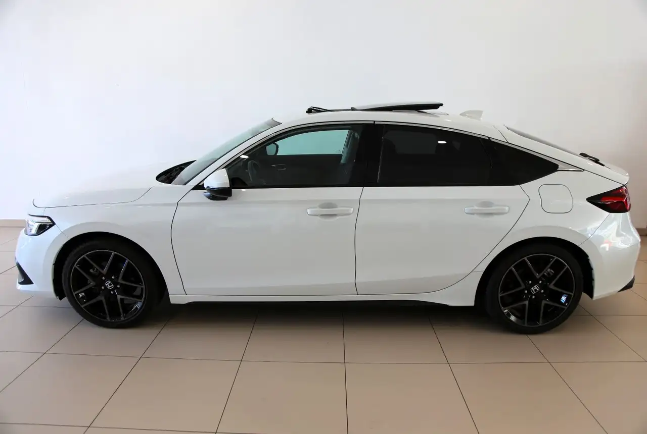 Honda Civic Lim. 5-trg. e:HEV Advance AZV Pano Bose — Galería del vehículo 3