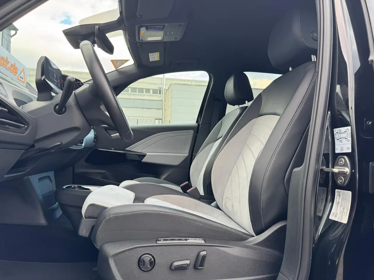 Volkswagen ID.3 Pro Move ACC e-SITZE KAMERA 19Z SHZ VC — Vehicle gallery 18