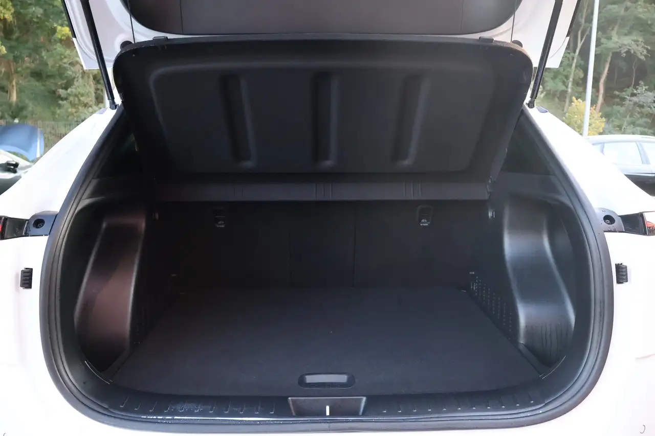 Hyundai KONA 1.6 T-GDI N Line 2WD LED Navi ACC Kamera — Vehicle gallery 30