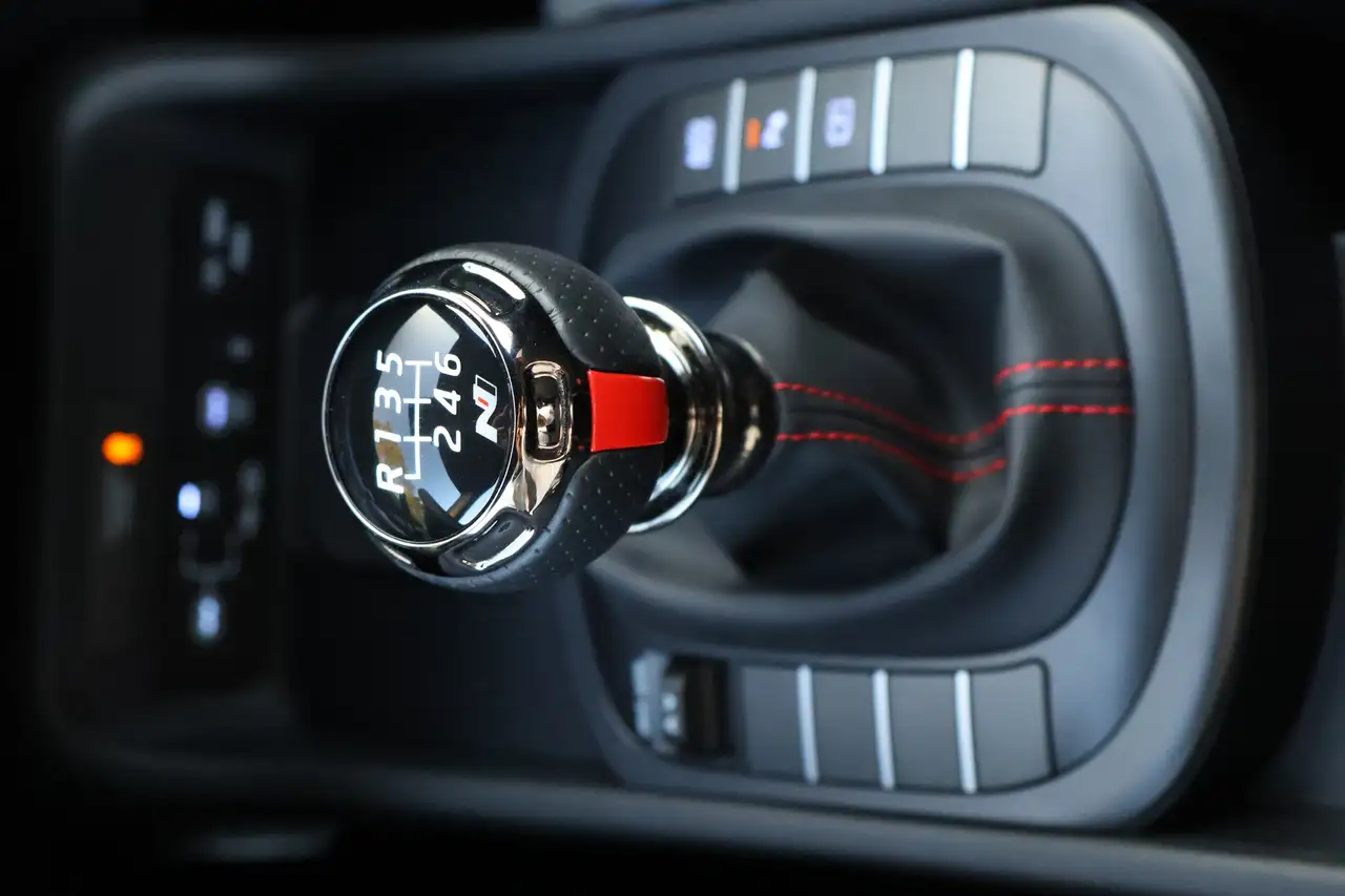Hyundai KONA 1.6 T-GDI N Line 2WD LED Navi ACC Kamera — Vehicle gallery 17
