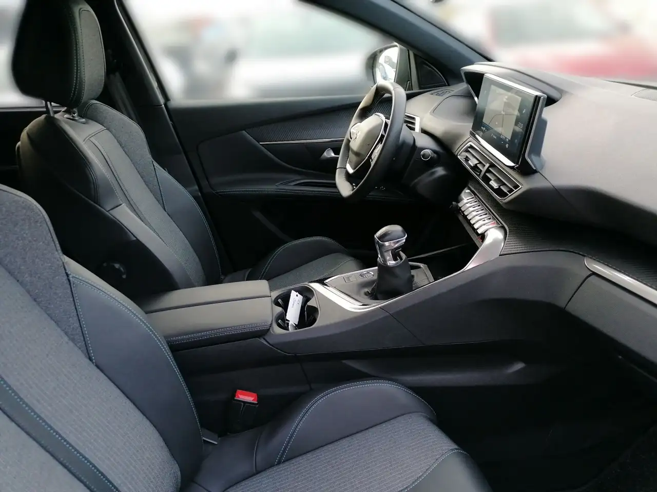 Peugeot 5008 1.2 PureTech 130 Allure Pack ACC KeyLess LM — Vehicle gallery 14
