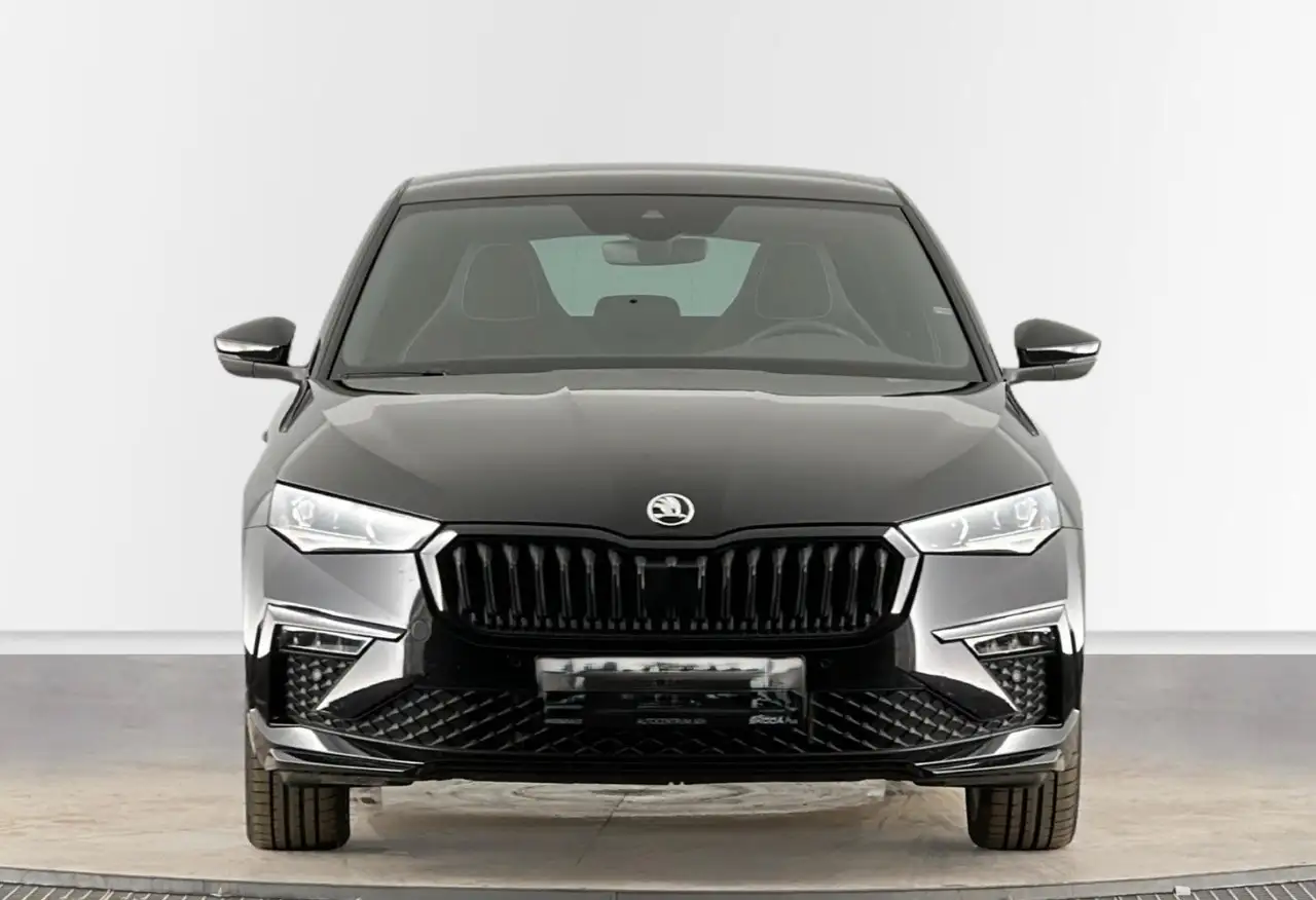 Skoda Scala Monte Carlo DSG Glasdach LED — Vehicle gallery 4