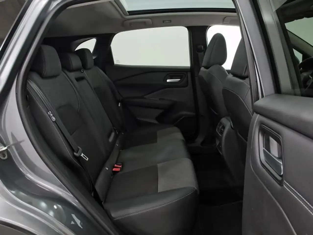 Nissan Qashqai DIG-T 103kW N-Connecta — معرض صور السيارة 7