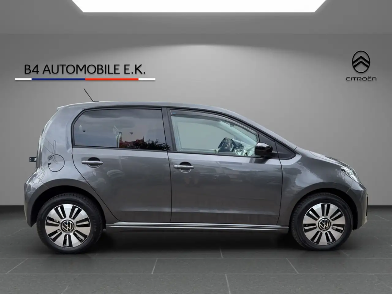 Volkswagen e-up! Edition 32,2 kWh Batterie — Galería del vehículo 4