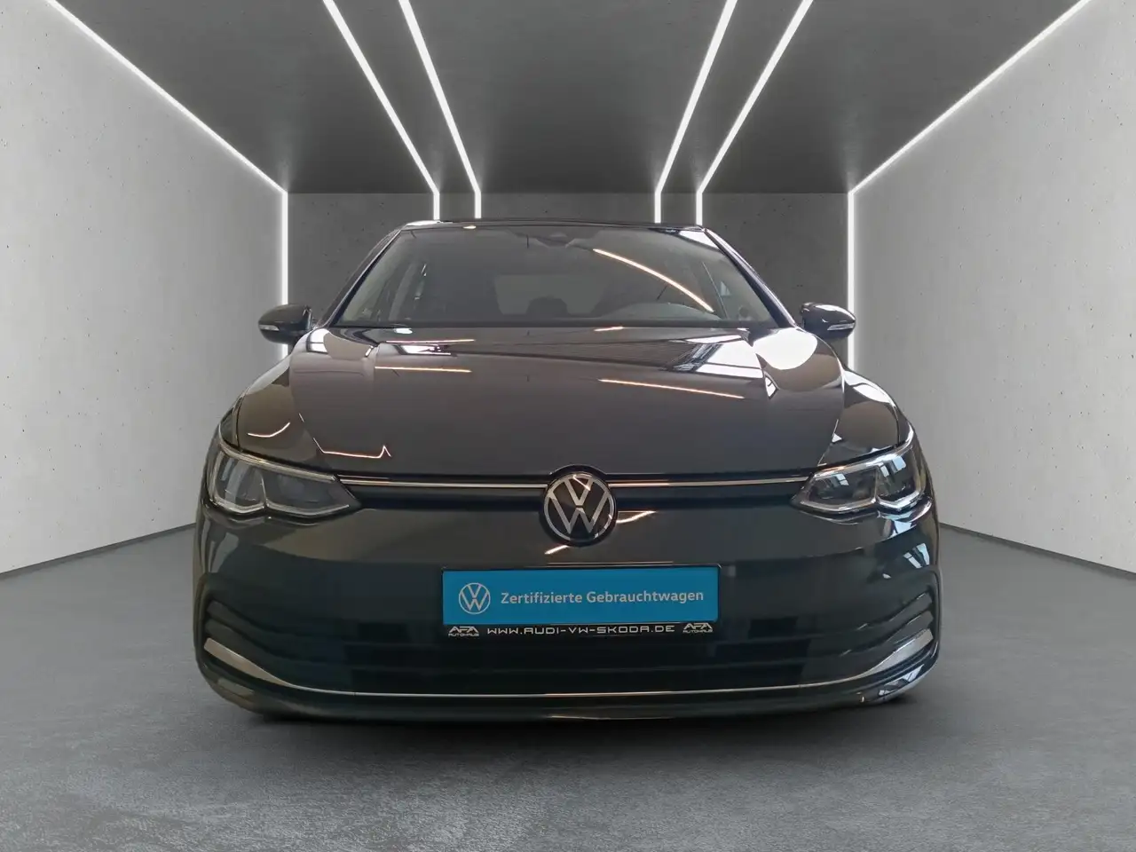 Volkswagen Golf VIII 1.0 eTSI MOVE DSG Pano*LED*RFK*App-Co. — Galería del vehículo 6
