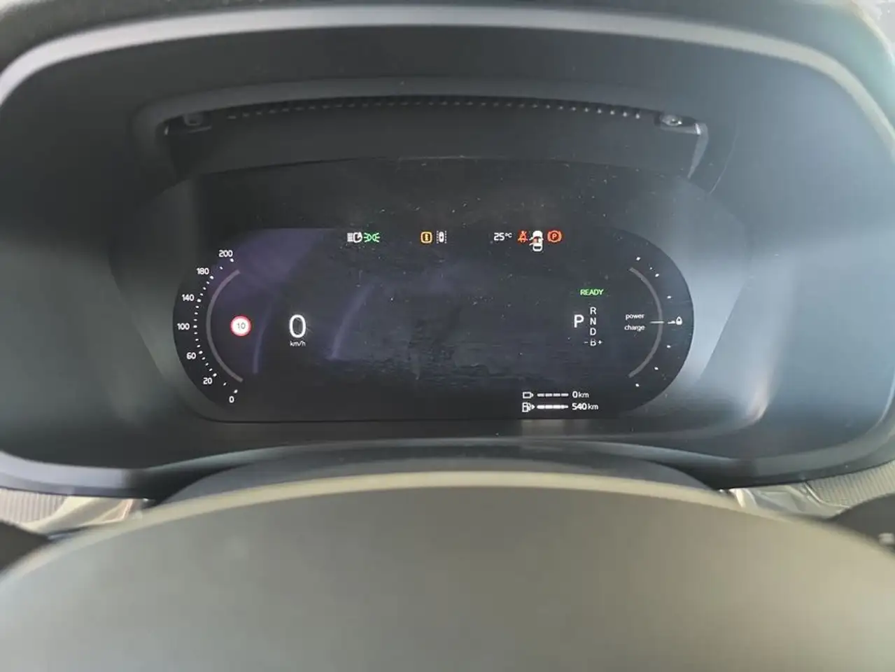 Volvo V60 T6 Plug-in Hybrid AWD Plus Dark — معرض صور السيارة 15