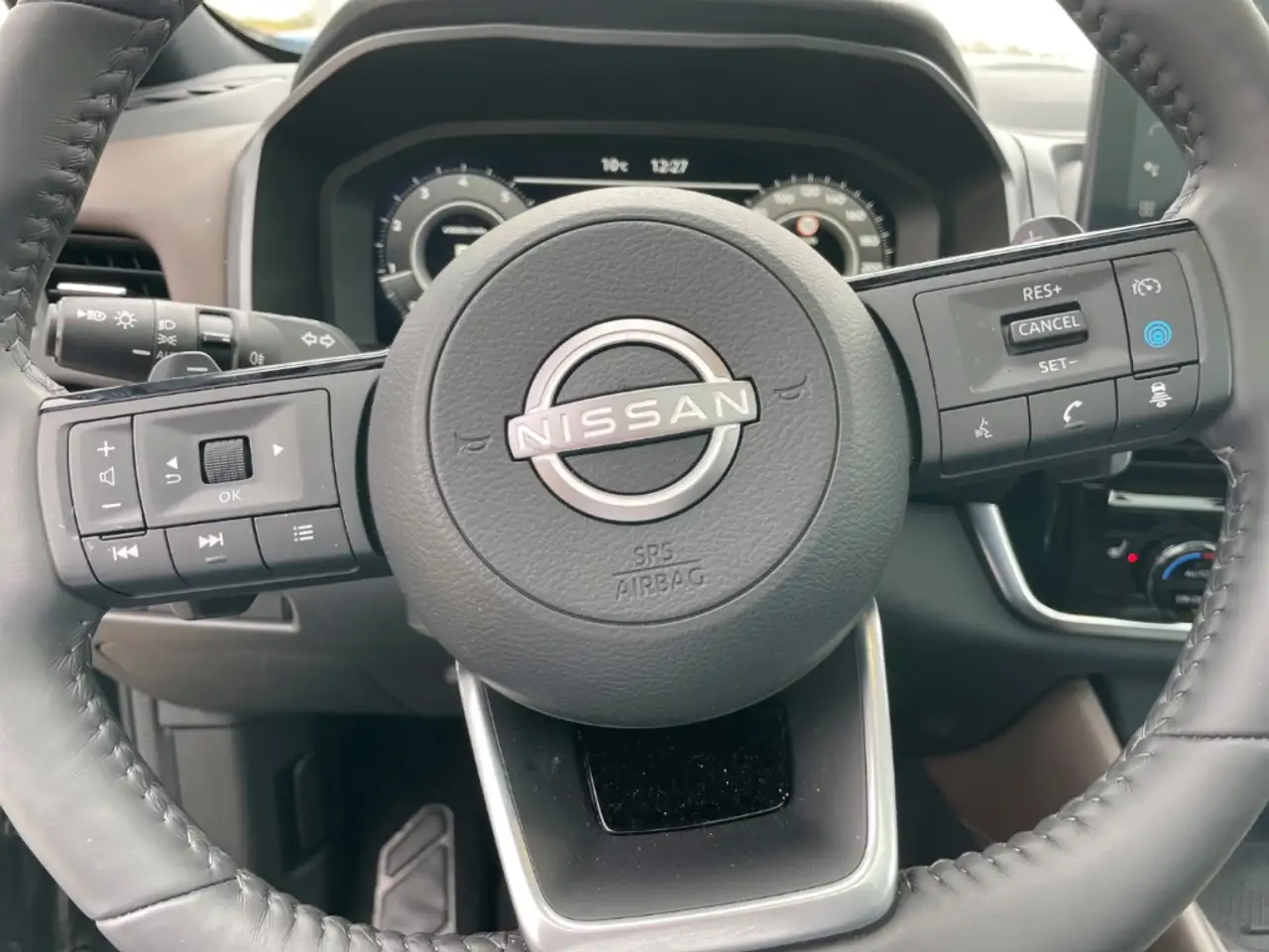 Nissan Qashqai MY22 1.3 DIG-T MHEV Tekna Xtronic 4x2 HUD Navi Mem — Galerie du véhicule 12