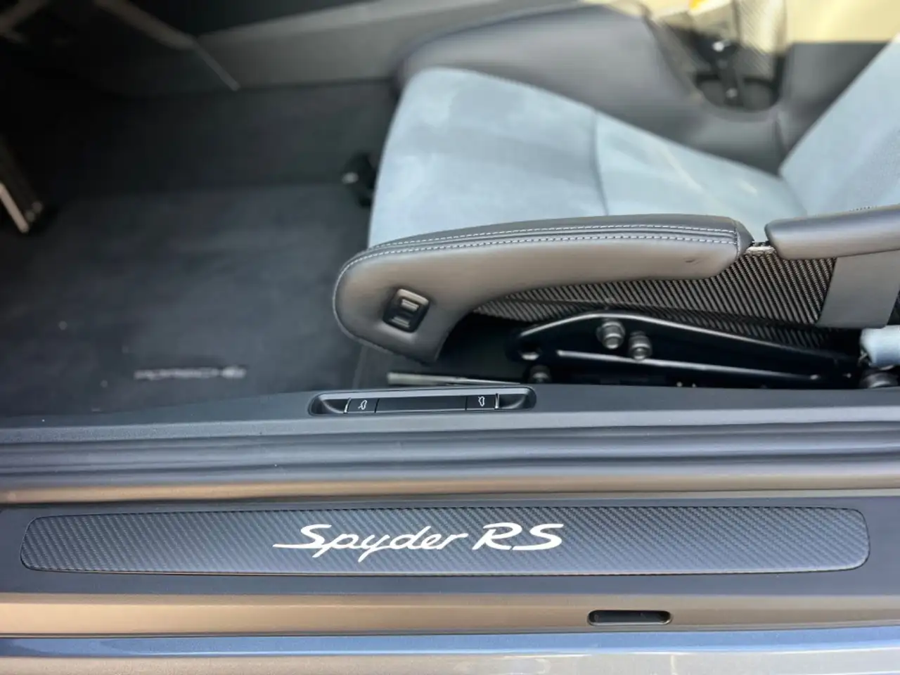 Porsche Boxster 718 Spyder RS 1.Hand Weissach Lift 125km — معرض صور السيارة 15