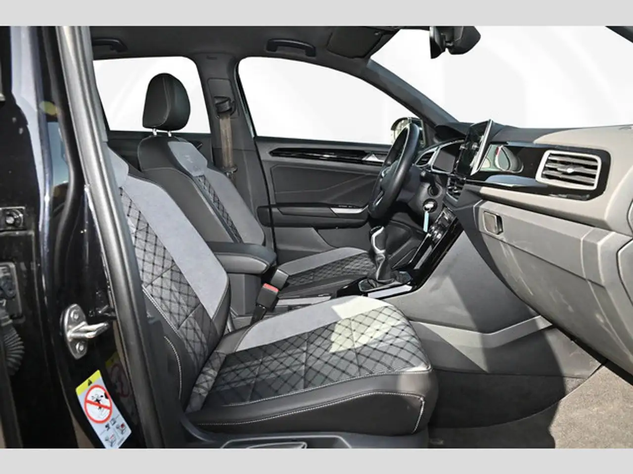 Volkswagen T-Roc 1.0 l TSI R-Line — Galerie du véhicule 7