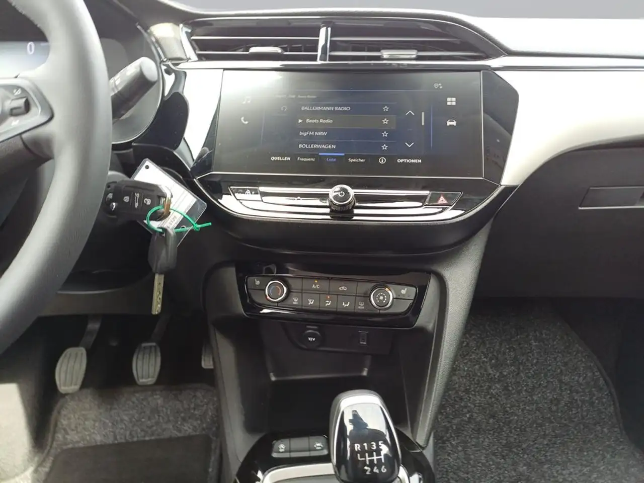 Opel Corsa . 1.2 Direct Injection Turbo 74 kW (100 PS) MT6 S/ — معرض صور السيارة 12