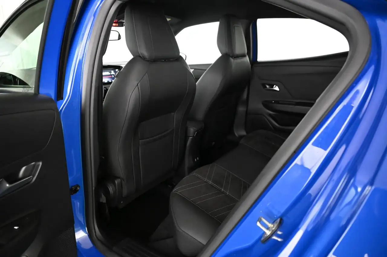 Opel Mokka 1.2 130 EAT8 Ultimate LED/ACC/Black-Pack/18 — Galerie du véhicule 23