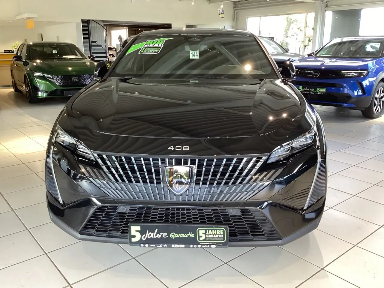 Peugeot 408 1.2 PureTech 130 GT Kamera+SHZ+LED+Navi+LM — Galerie du véhicule 4