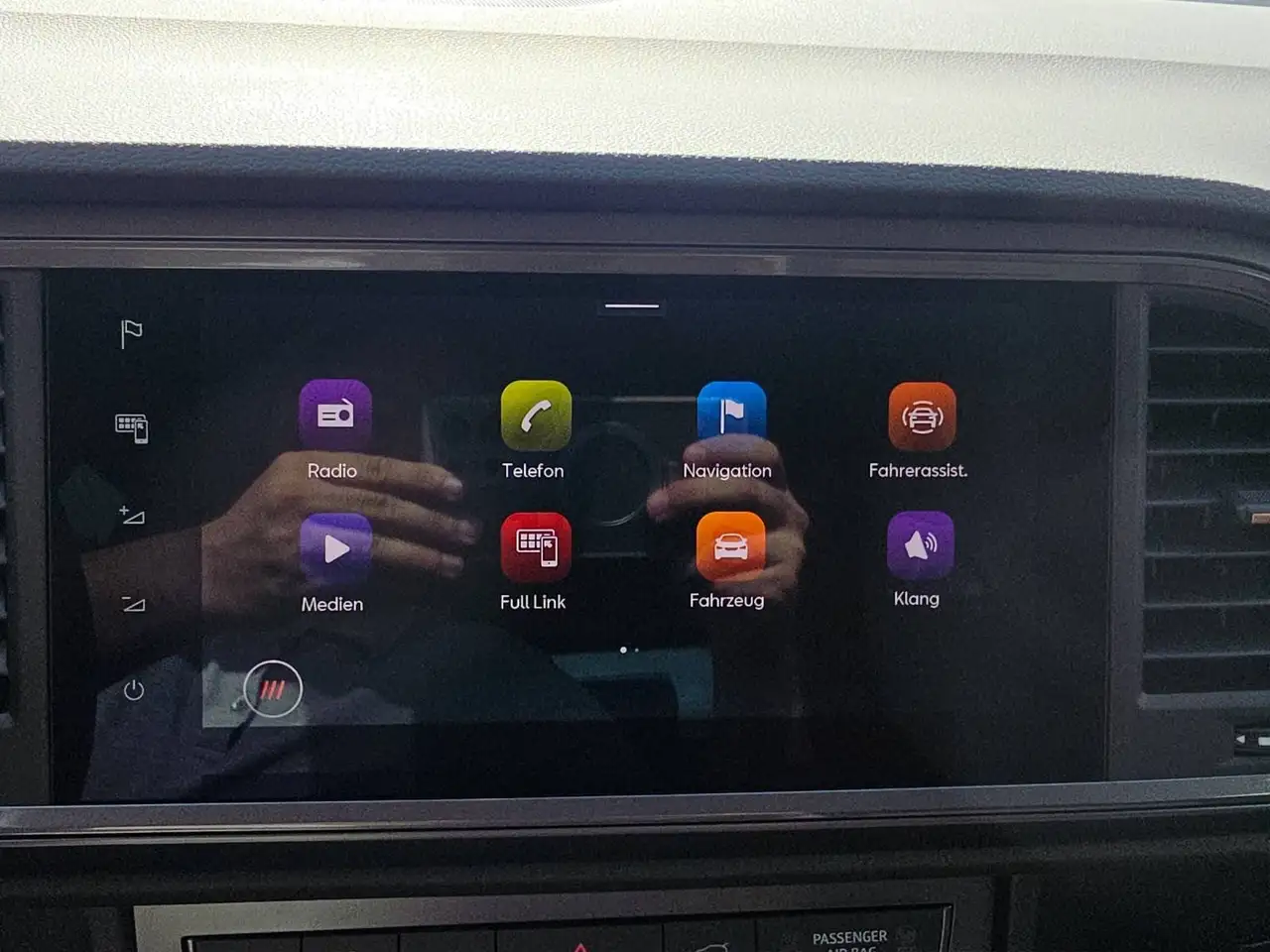 CUPRA Ateca 1.5 TSI DSG 5J Gar elHK ACC TRAVEL ALCANT — معرض صور السيارة 15