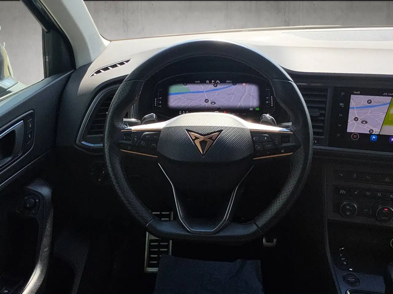 CUPRA Ateca 1.5 TSI DSG 5J Gar elHK ACC TRAVEL ALCANT — معرض صور السيارة 13