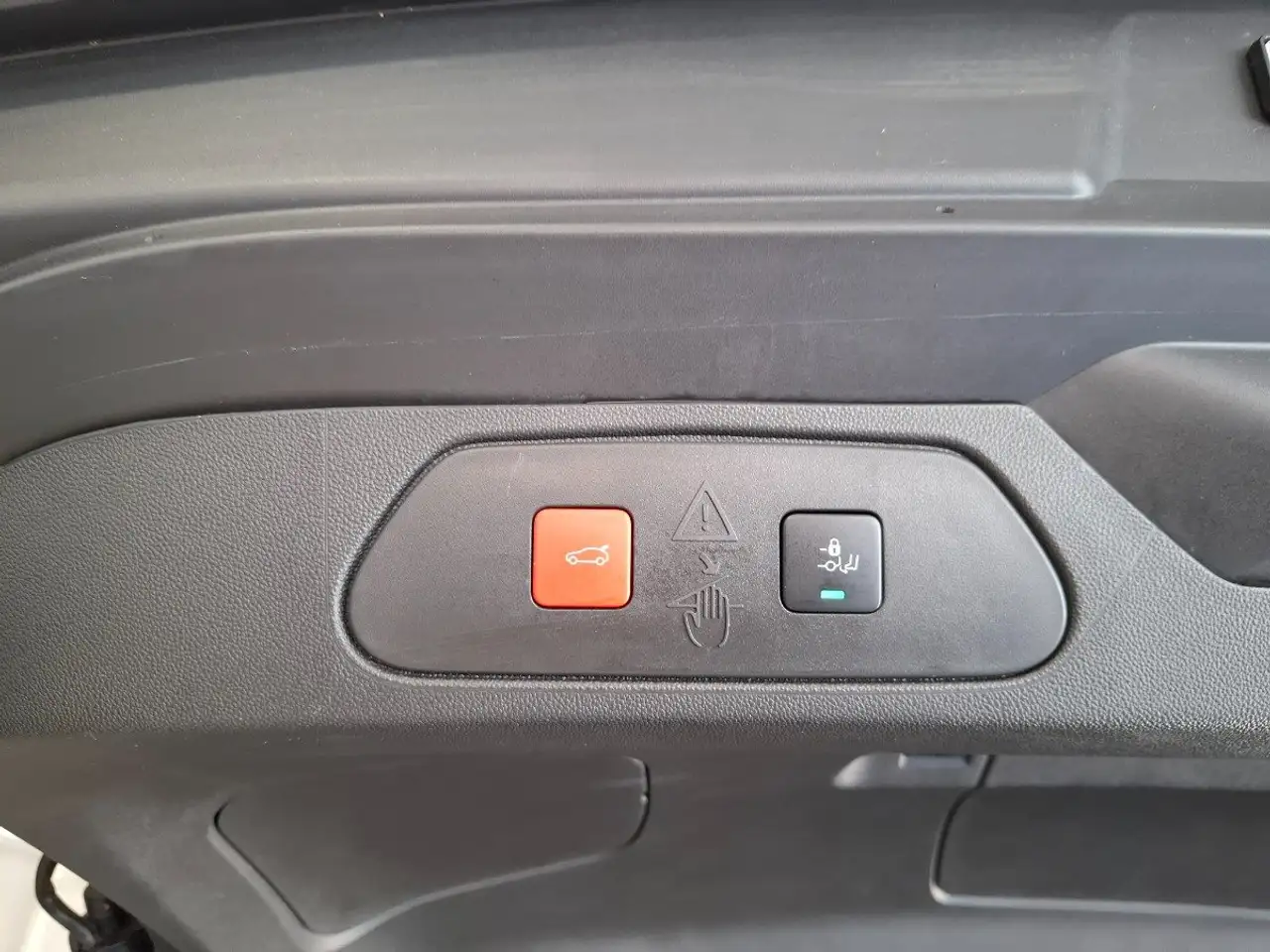 Opel Grandland 1.2 Turbo GS Line LED+Navi+SHZ+360+LM — معرض صور السيارة 10