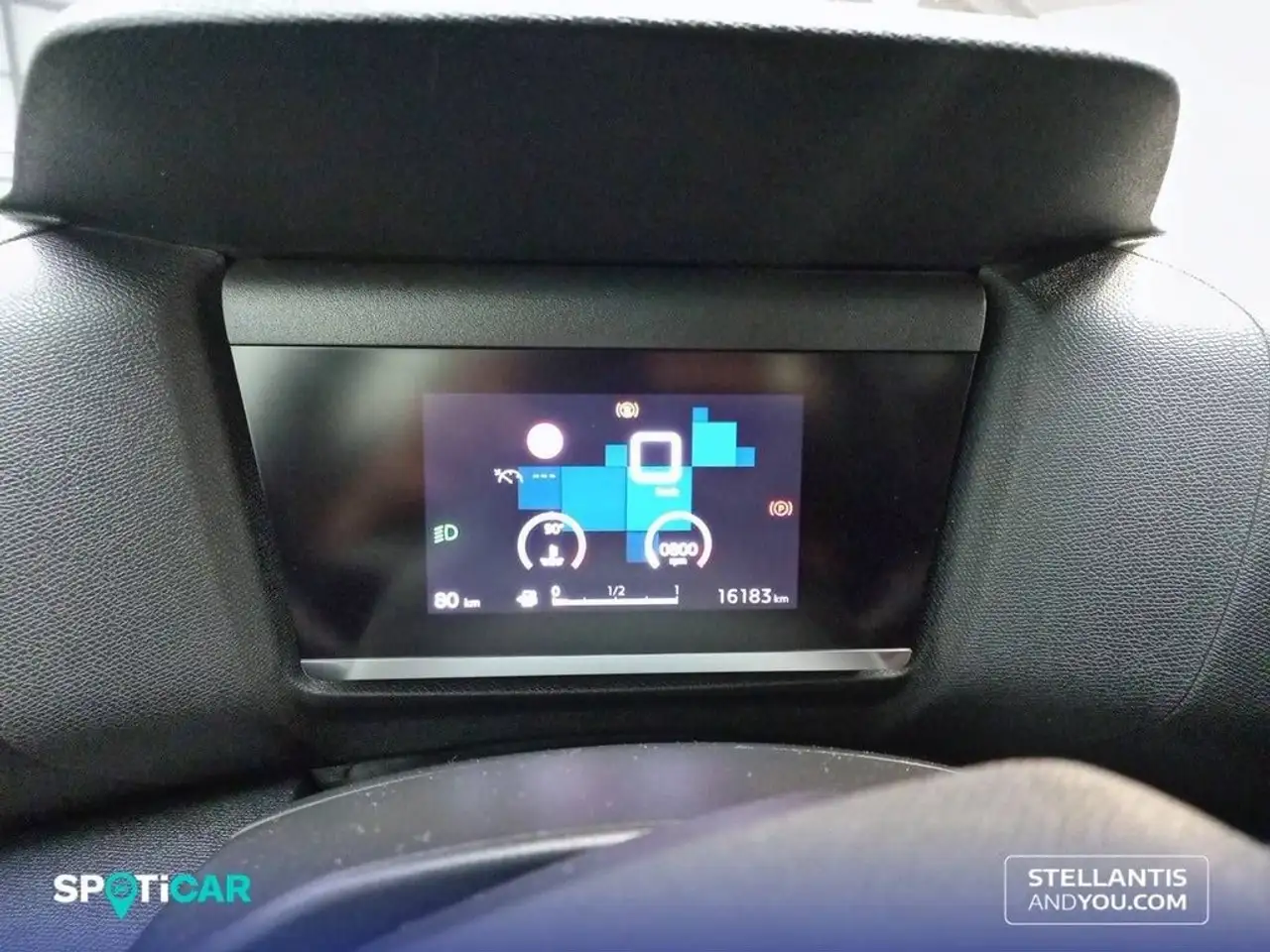 Citroen C4 1.2 PureTech Plus S&S 130 — Galerie du véhicule 16