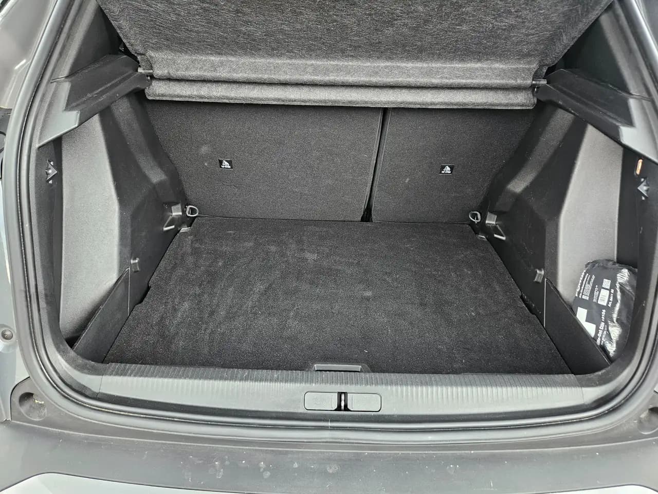 Peugeot 2008 GT, Kamera, Ledersitze Sitzheizung — معرض صور السيارة 9