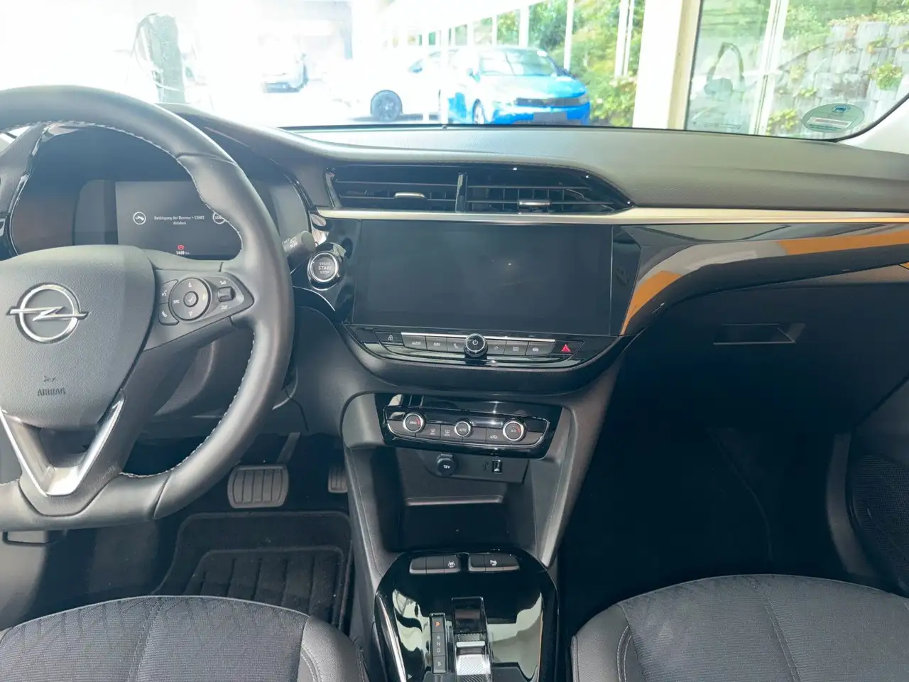 Opel Corsa F e Elegance Navi+LED+Kamera — Galerie du véhicule 11
