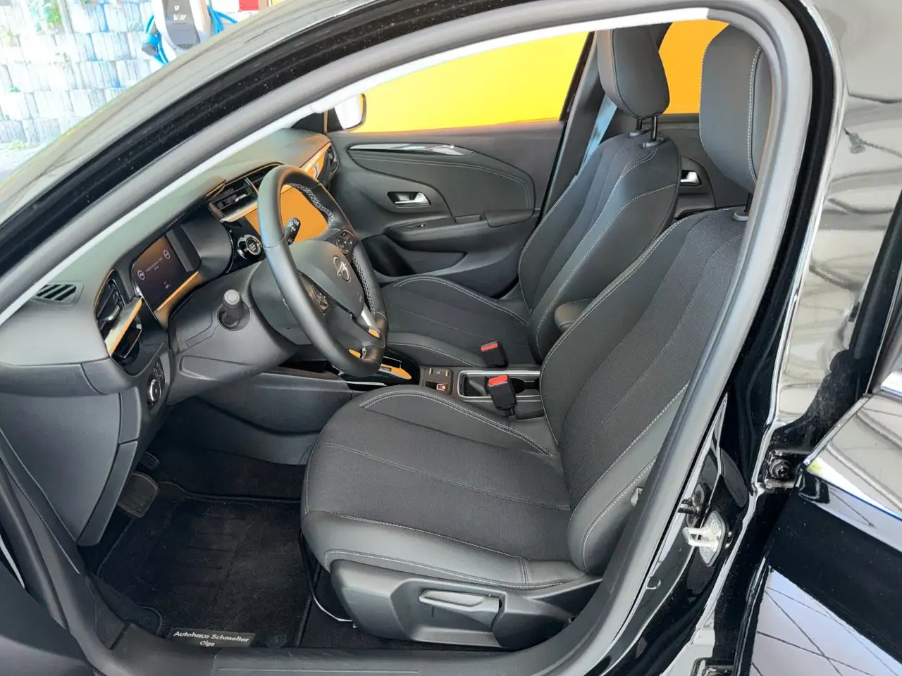 Opel Corsa F e Elegance Navi+LED+Kamera — Galerie du véhicule 10