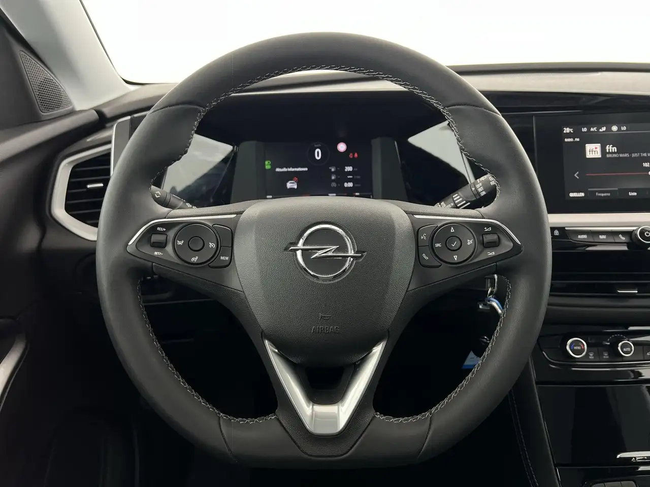 Opel Grandland Enjoy 1.2*RFK*KLIMA*RADIO*uvm — Vehicle gallery 15