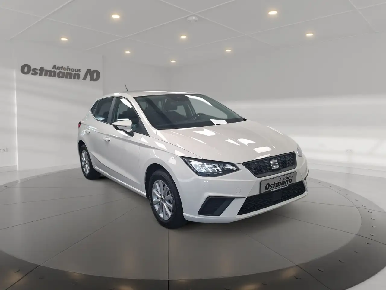 SEAT Ibiza Style 1.0 TSI PDC CarPlay SHZ Tempomat LM — Galerie du véhicule 4