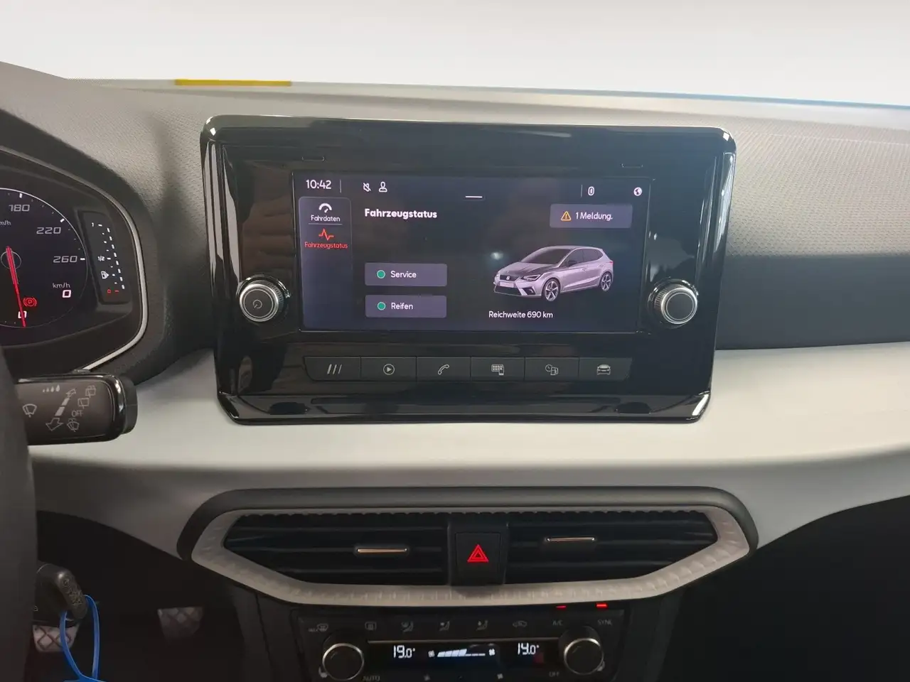 SEAT Ibiza Style 1.0 TSI PDC CarPlay SHZ Tempomat LM — Galerie du véhicule 12