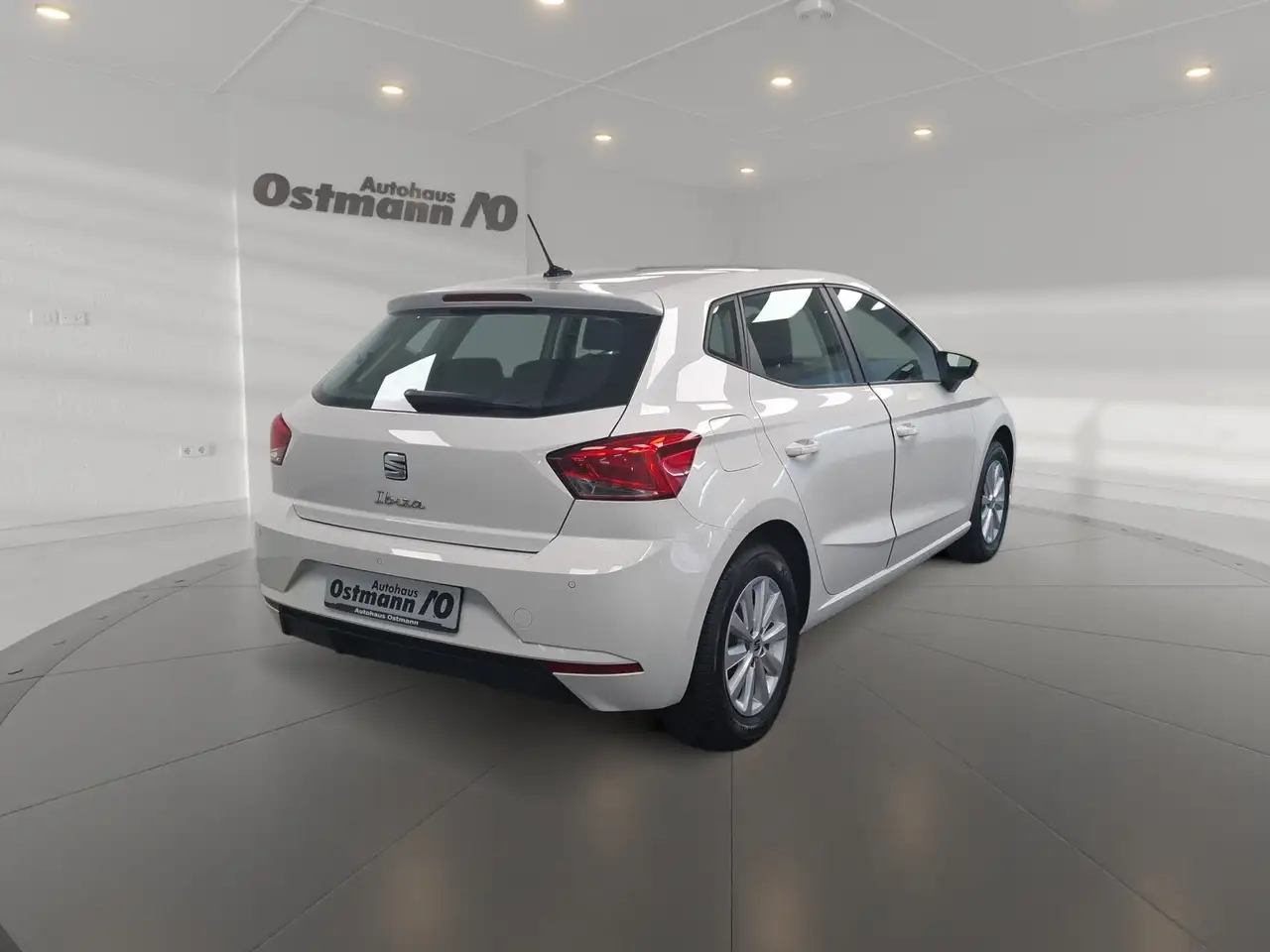 SEAT Ibiza Style 1.0 TSI PDC CarPlay SHZ Tempomat LM — Galerie du véhicule 3