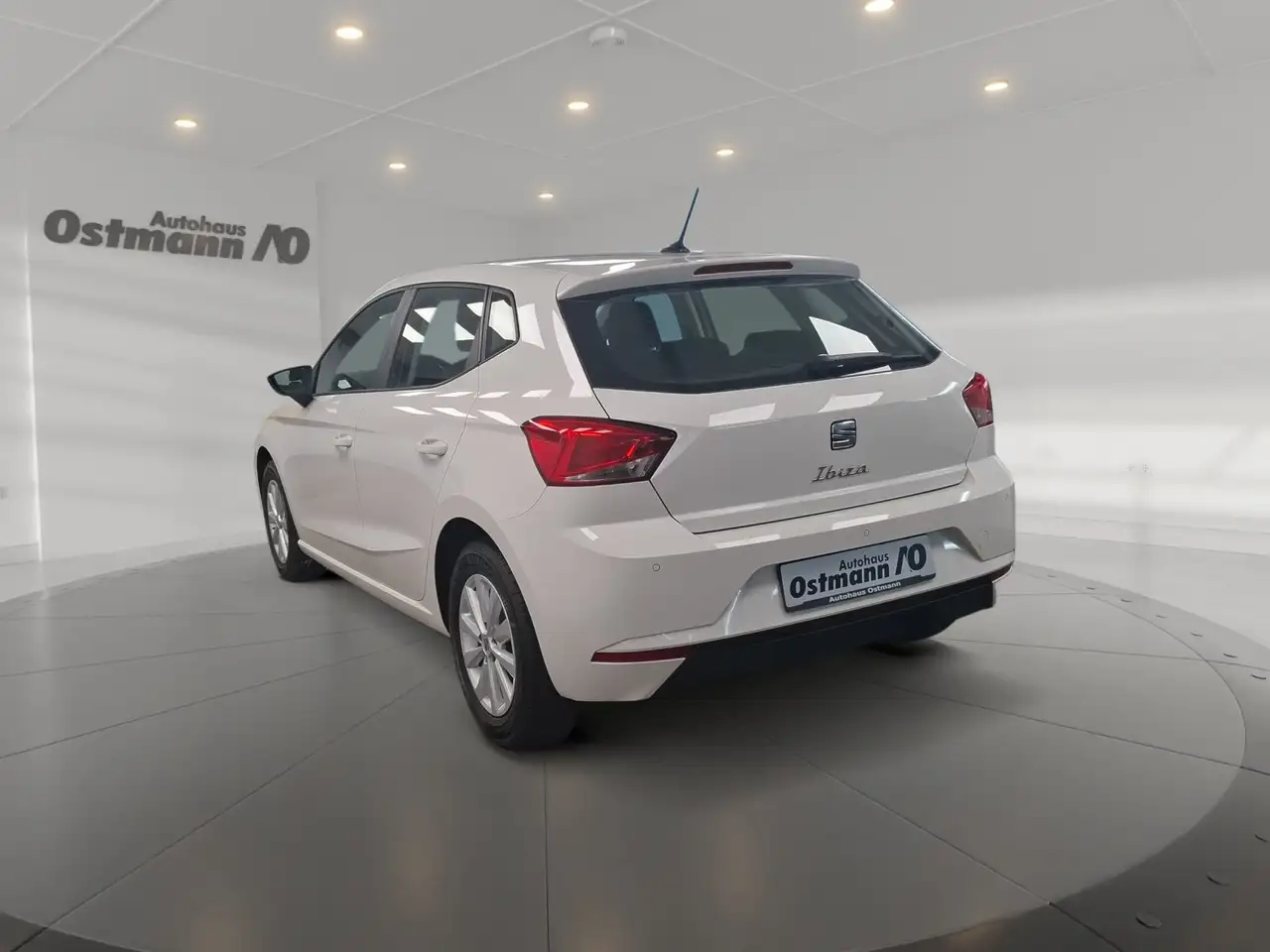 SEAT Ibiza Style 1.0 TSI PDC CarPlay SHZ Tempomat LM — Galerie du véhicule 2