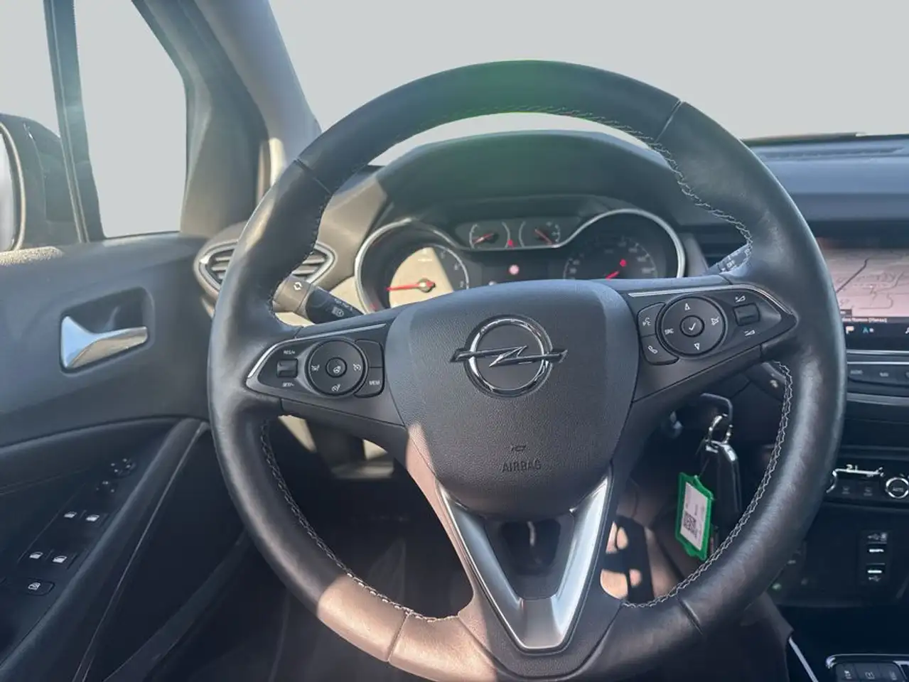 Opel Crossland Crossland 1.2 Elegance Paket — معرض صور السيارة 16