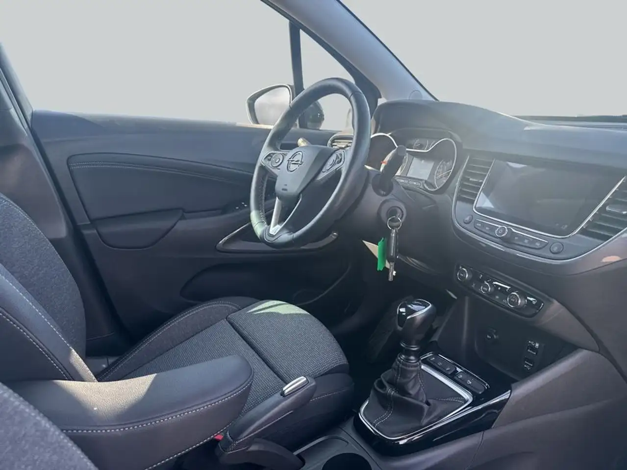 Opel Crossland Crossland 1.2 Elegance Paket — معرض صور السيارة 15