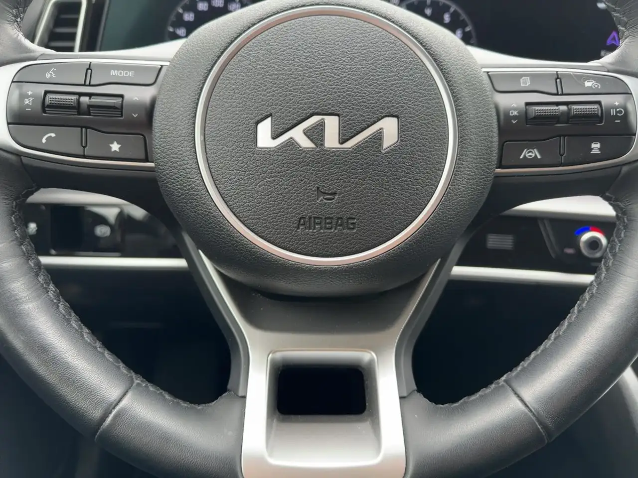 Kia Sportage Spirit 1.6T LED+360°Kamera+Navi+SHZ — Vehicle gallery 12