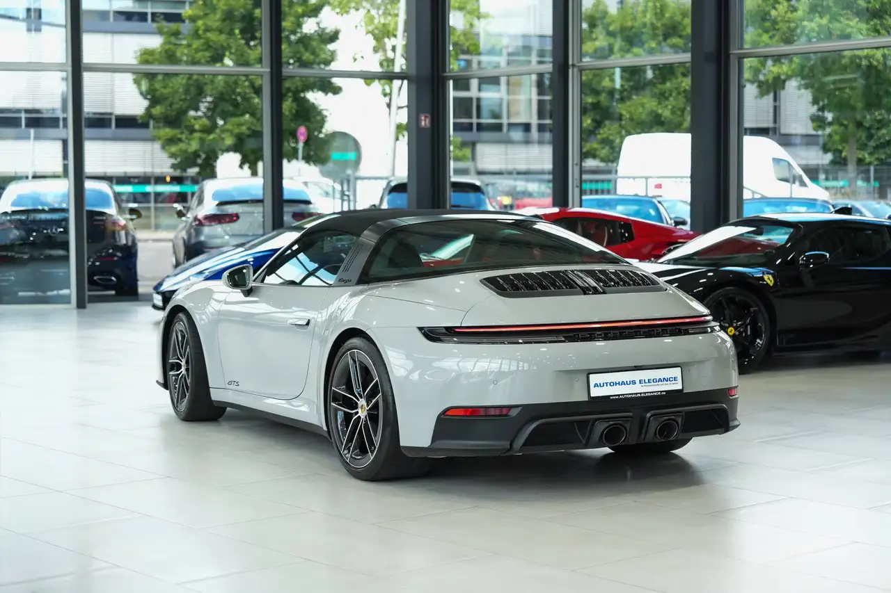 Porsche 992 Targa 4 GTS*SPORT-CHRONO*MATRIX*LIFT*BOSE*21* — معرض صور السيارة 37