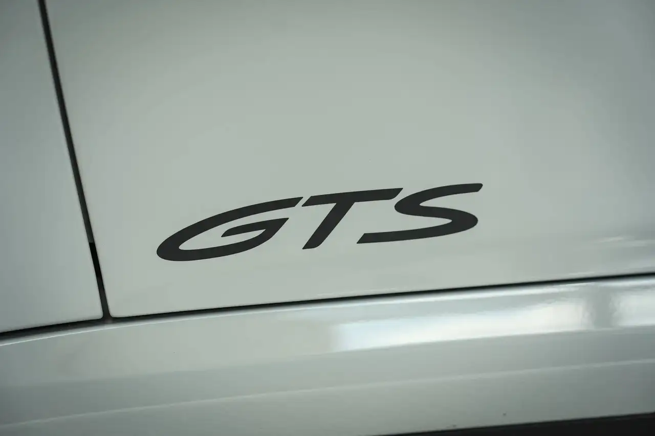 Porsche 992 Targa 4 GTS*SPORT-CHRONO*MATRIX*LIFT*BOSE*21* — معرض صور السيارة 11