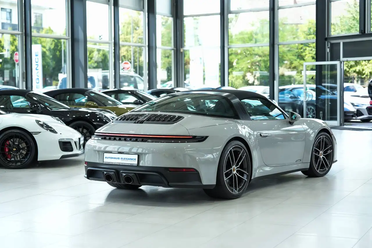 Porsche 992 Targa 4 GTS*SPORT-CHRONO*MATRIX*LIFT*BOSE*21* — معرض صور السيارة 31